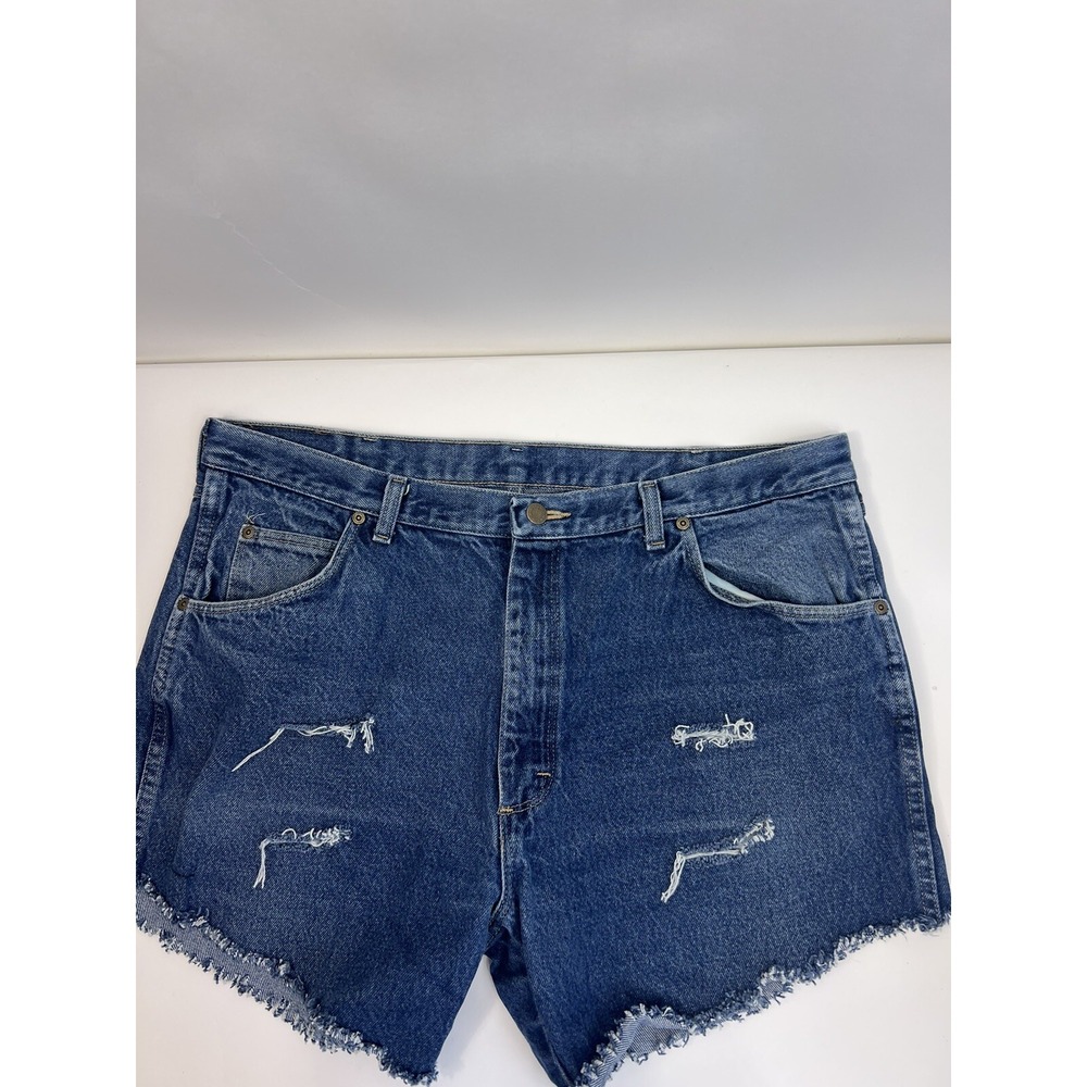 Wrangler Distressed Jean Shorts Men's Sz 40 Blue Cut Offs 5 Pockets